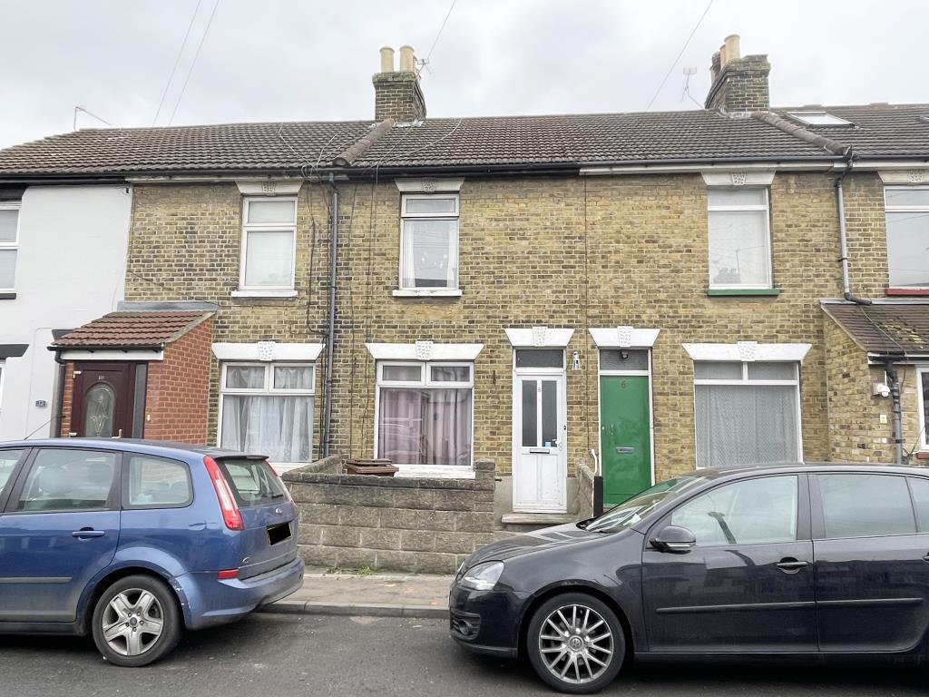 Lot: 5 - HOUSE FOR REFURBISHMENT -